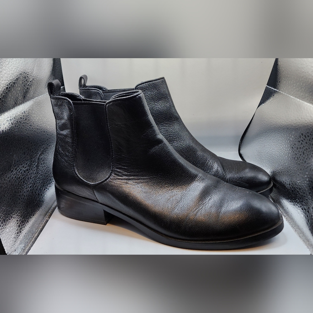 Cole Haan Women’s Landsman Black Leather Chelsea Boots Ankle Pull On 10 B Bootie